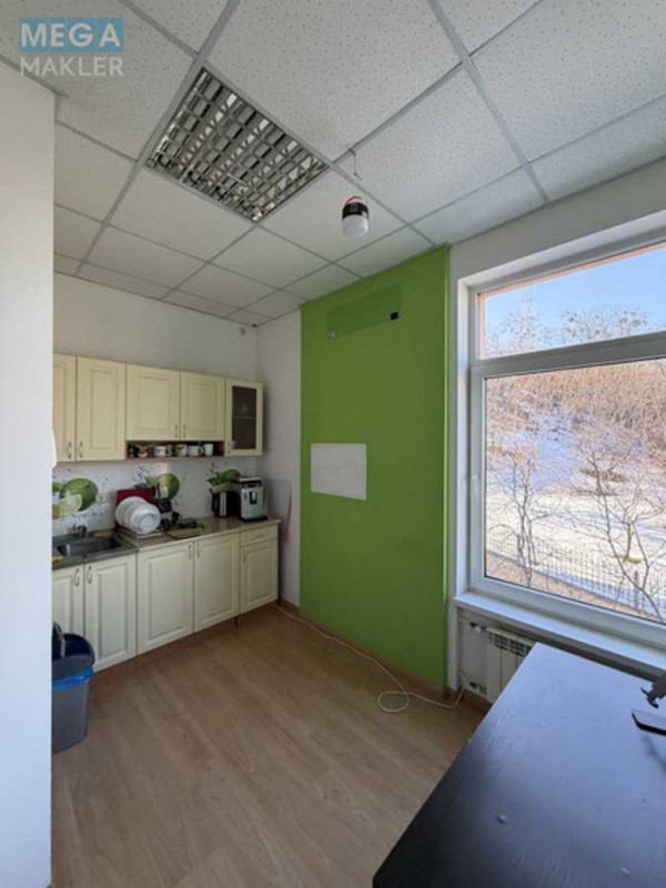 Оренда комерційної нерухомості, 117,60&nbsp;кв.м, под офис, <a class="location-link" href="/kiev/" title="Недвижимость Київ">Київ</a>, <a class="location-link" href="/kiev/podolskij/" title="Недвижимость Подільський район">Подільський р-н</a>, Нижний Вал ул., 15 (изображение 7)