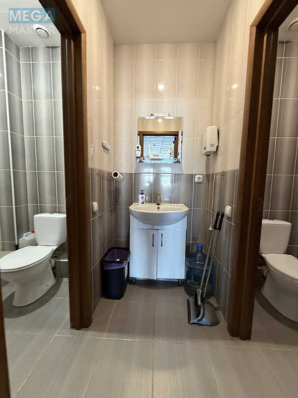 Оренда комерційної нерухомості, 117,60&nbsp;кв.м, под офис, <a class="location-link" href="/kiev/" title="Недвижимость Київ">Київ</a>, <a class="location-link" href="/kiev/podolskij/" title="Недвижимость Подільський район">Подільський р-н</a>, Нижний Вал ул., 15 (изображение 9)