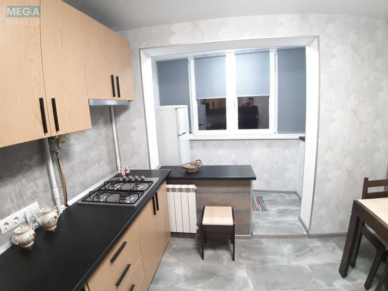 Оренда 1 кімнатної квартири, <a class="location-link" href="/kiev/" title="Недвижимость Київ">Київ</a>, <a class="location-link" href="/kiev/obolonskij/" title="Недвижимость Оболонський район">Оболонський р-н</a>, Оболонская пл., 1 (изображение 12)