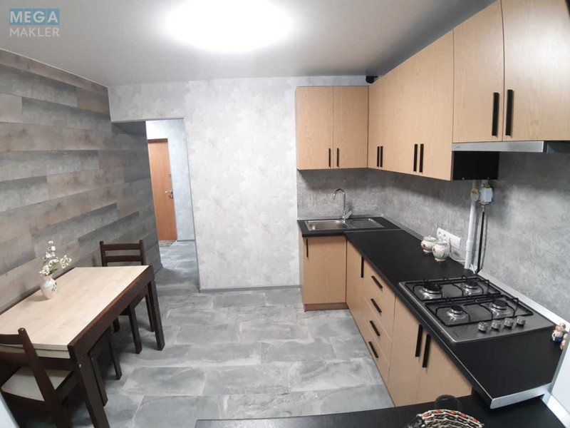 Оренда 1 кімнатної квартири, <a class="location-link" href="/kiev/" title="Недвижимость Київ">Київ</a>, <a class="location-link" href="/kiev/obolonskij/" title="Недвижимость Оболонський район">Оболонський р-н</a>, Оболонская пл., 1 (изображение 15)