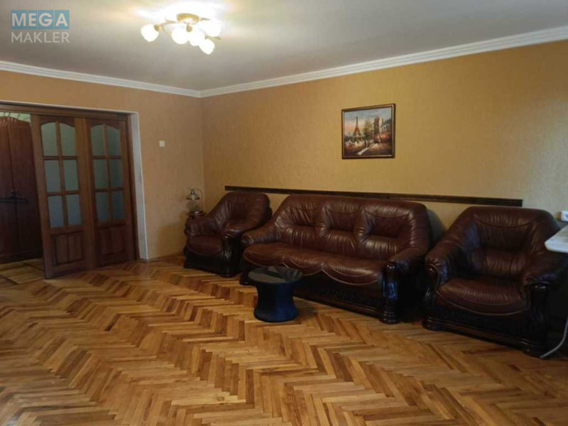 Продаж 2 кімнатної квартири (84/40/13), 3 пов. 9 пов. будинку, <a class="location-link" href="/kiev/" title="Недвижимость Київ">Київ</a>, <a class="location-link" href="/kiev/goloseevskij/" title="Недвижимость Голосіївський район">Голосіївський р-н</a>, Паньківська вул., 19 (изображение 4)