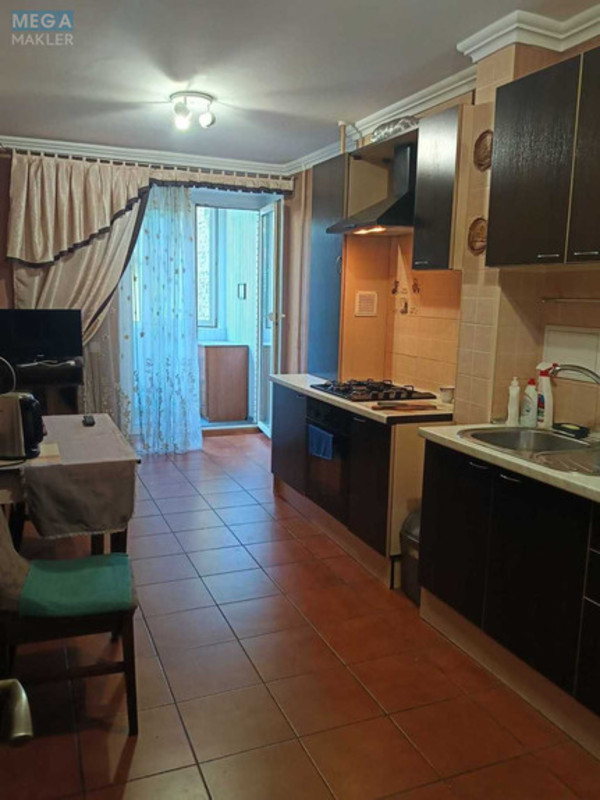 Продаж 2 кімнатної квартири (84/40/13), 3 пов. 9 пов. будинку, <a class="location-link" href="/kiev/" title="Недвижимость Київ">Київ</a>, <a class="location-link" href="/kiev/goloseevskij/" title="Недвижимость Голосіївський район">Голосіївський р-н</a>, Паньківська вул., 19 (изображение 5)