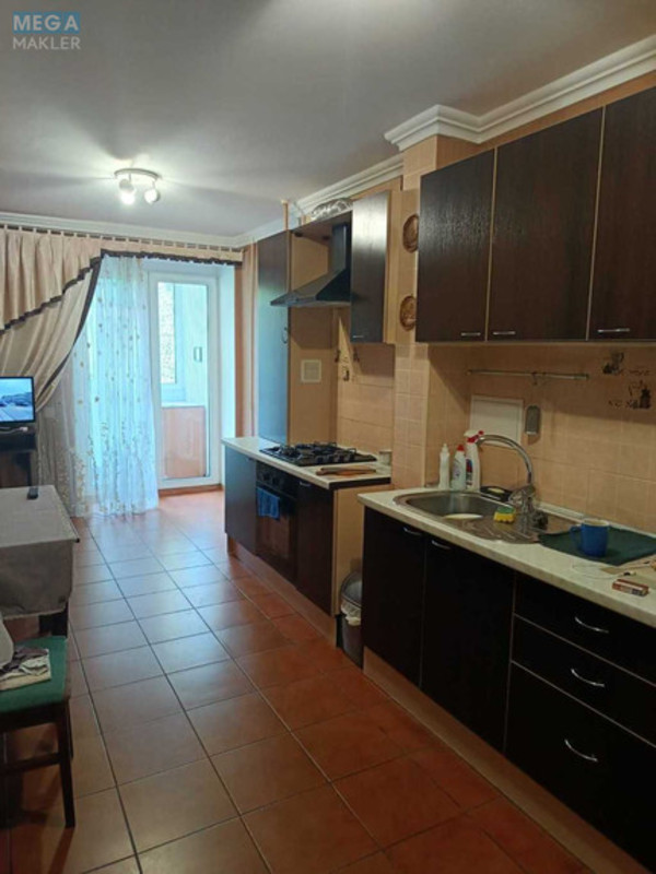 Продаж 2 кімнатної квартири (84/40/13), 3 пов. 9 пов. будинку, <a class="location-link" href="/kiev/" title="Недвижимость Київ">Київ</a>, <a class="location-link" href="/kiev/goloseevskij/" title="Недвижимость Голосіївський район">Голосіївський р-н</a>, Паньківська вул., 19 (изображение 6)