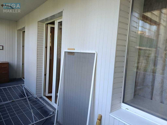 Продаж 2 кімнатної квартири (84/40/13), 3 пов. 9 пов. будинку, <a class="location-link" href="/kiev/" title="Недвижимость Київ">Київ</a>, <a class="location-link" href="/kiev/goloseevskij/" title="Недвижимость Голосіївський район">Голосіївський р-н</a>, Паньківська вул., 19 (изображение 7)