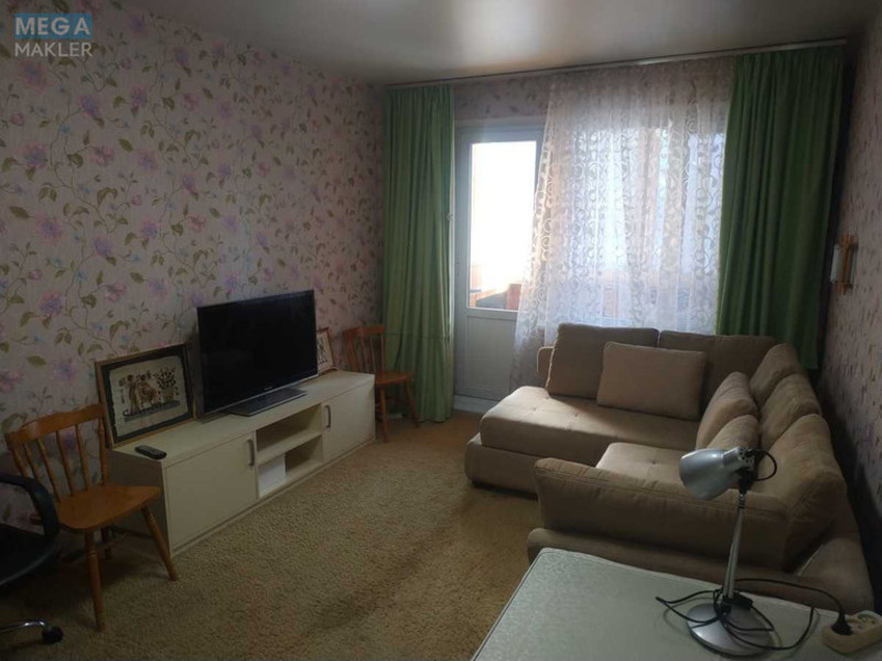 Оренда 2 кімнатної квартири, <a class="location-link" href="/kiev/" title="Недвижимость Київ">Київ</a>, <a class="location-link" href="/kiev/podolskij/" title="Недвижимость Подільський район">Подільський р-н</a>, Георгія Гонгадзе просп., 4 (изображение 3)