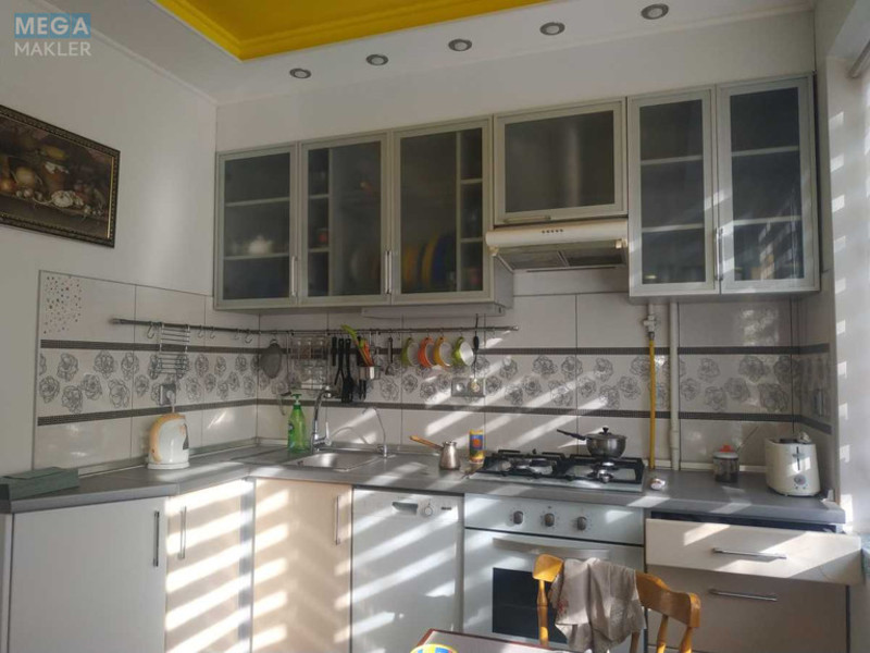 Оренда 2 кімнатної квартири, <a class="location-link" href="/kiev/" title="Недвижимость Київ">Київ</a>, <a class="location-link" href="/kiev/podolskij/" title="Недвижимость Подільський район">Подільський р-н</a>, Георгія Гонгадзе просп., 4 (изображение 14)