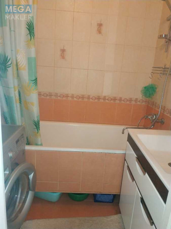 Оренда 2 кімнатної квартири, <a class="location-link" href="/kiev/" title="Недвижимость Київ">Київ</a>, <a class="location-link" href="/kiev/podolskij/" title="Недвижимость Подільський район">Подільський р-н</a>, Георгія Гонгадзе просп., 4 (изображение 19)