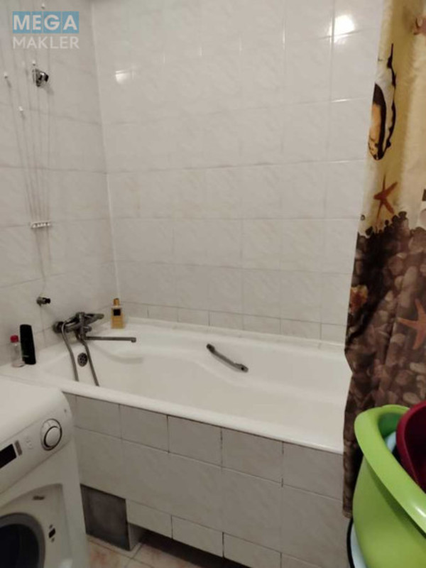 Оренда кімнати (підселення), <a class="location-link" href="/kiev/" title="Недвижимость Київ">Київ</a>, <a class="location-link" href="/kiev/pecherskij/" title="Недвижимость Печерський район">Печерський р-н</a>, Джона Маккейна вул., 18 (изображение 10)