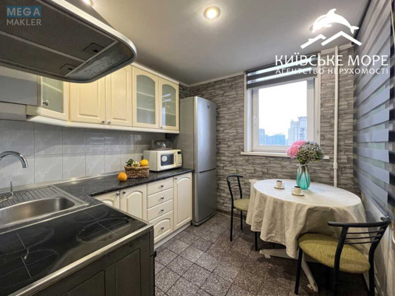 Оренда 1 кімнатної квартири, <a class="location-link" href="/kiev/" title="Недвижимость Київ">Київ</a>, <a class="location-link" href="/kiev/dneprovskij/" title="Недвижимость Дніпровський район">Дніпровський р-н</a>, Дніпровська наб., 3 (изображение 4)