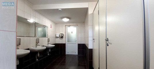 Продаж комерційної нерухомості, 123&nbsp;кв.м, под офис, <a class="location-link" href="/kiev/" title="Недвижимость Київ">Київ</a>, <a class="location-link" href="/kiev/darnickij/" title="Недвижимость Дарницький район">Дарницький р-н</a>, Александра Мишуги ул., 10 (изображение 5)