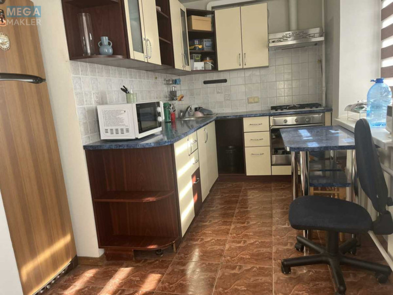 Оренда 2 кімнатної квартири, <a class="location-link" href="/kiev/" title="Недвижимость Київ">Київ</a>, <a class="location-link" href="/kiev/goloseevskij/" title="Недвижимость Голосіївський район">Голосіївський р-н</a>, Жилянська вул., 45 (изображение 3)