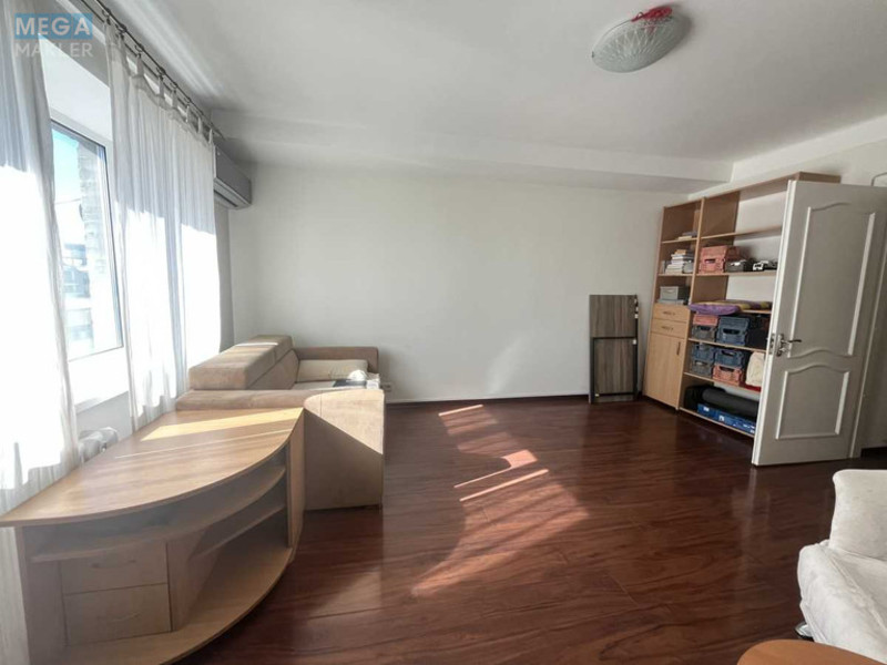 Оренда 2 кімнатної квартири, <a class="location-link" href="/kiev/" title="Недвижимость Київ">Київ</a>, <a class="location-link" href="/kiev/goloseevskij/" title="Недвижимость Голосіївський район">Голосіївський р-н</a>, Жилянська вул., 45 (изображение 7)