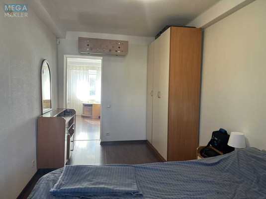 Оренда 2 кімнатної квартири, <a class="location-link" href="/kiev/" title="Недвижимость Київ">Київ</a>, <a class="location-link" href="/kiev/goloseevskij/" title="Недвижимость Голосіївський район">Голосіївський р-н</a>, Жилянська вул., 45 (изображение 12)