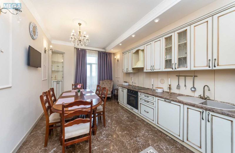 Оренда 3 кімнатної квартири, <a class="location-link" href="/kiev/" title="Недвижимость Київ">Київ</a>, <a class="location-link" href="/kiev/pecherskij/" title="Недвижимость Печерський район">Печерський р-н</a>, Євгена Коновальця вул., 36Е (изображение 10)