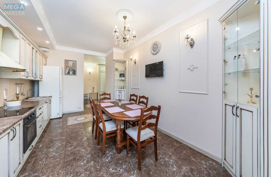 Оренда 3 кімнатної квартири, <a class="location-link" href="/kiev/" title="Недвижимость Київ">Київ</a>, <a class="location-link" href="/kiev/pecherskij/" title="Недвижимость Печерський район">Печерський р-н</a>, Євгена Коновальця вул., 36Е (изображение 11)