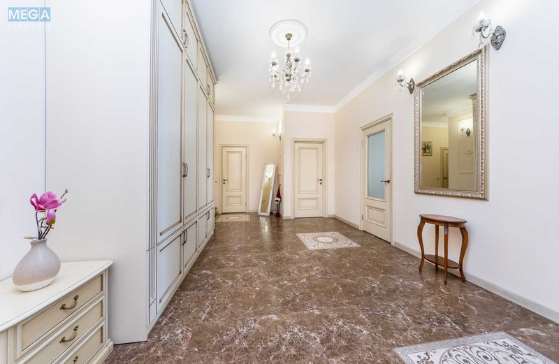 Оренда 3 кімнатної квартири, <a class="location-link" href="/kiev/" title="Недвижимость Київ">Київ</a>, <a class="location-link" href="/kiev/pecherskij/" title="Недвижимость Печерський район">Печерський р-н</a>, Євгена Коновальця вул., 36Е (изображение 18)