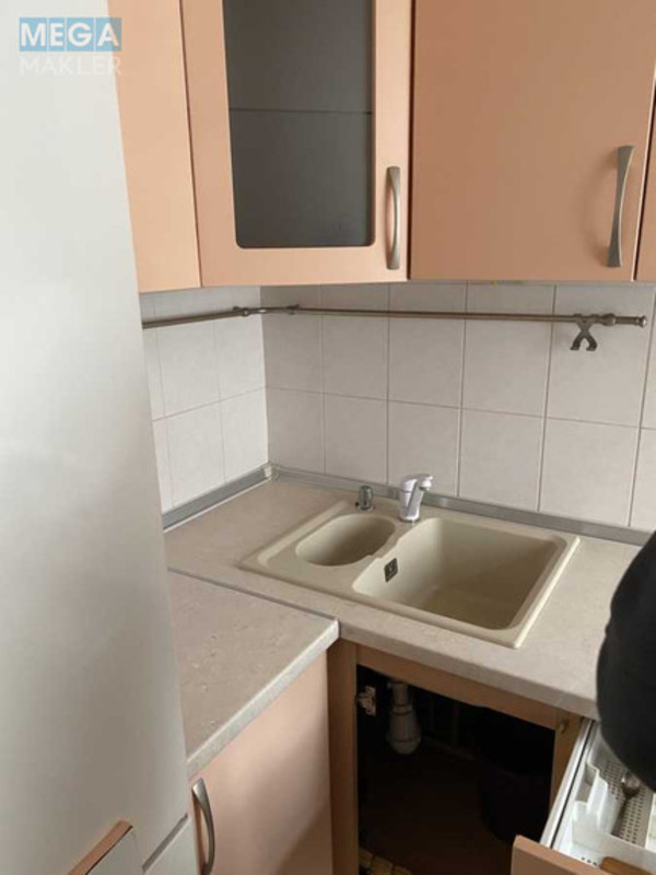 Оренда 1 кімнатної квартири, <a class="location-link" href="/kiev/" title="Недвижимость Київ">Київ</a>, <a class="location-link" href="/kiev/darnickij/" title="Недвижимость Дарницький район">Дарницький р-н</a>, Новодарницкая ул., 15 (изображение 5)