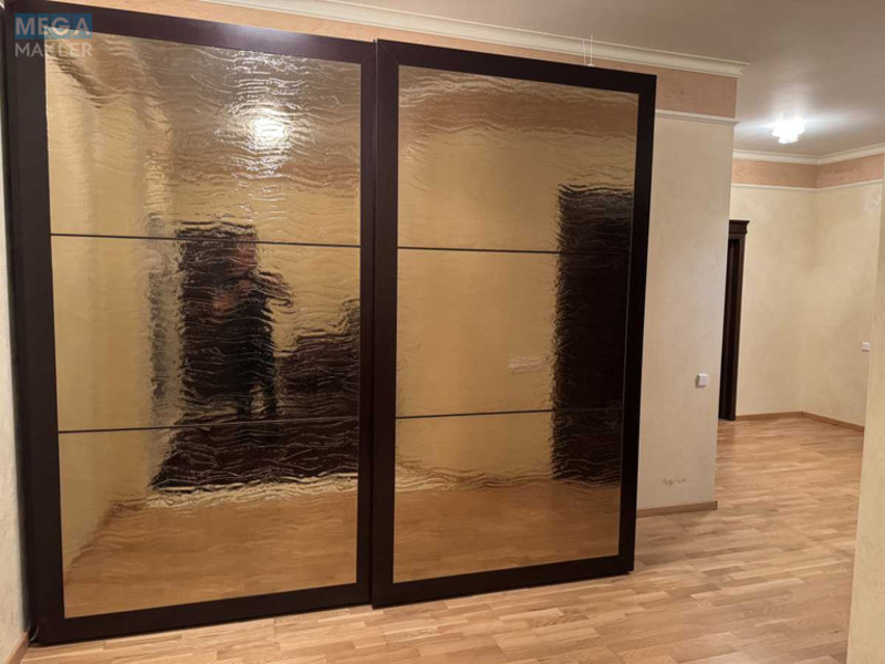 Оренда 4 кімнатні квартири, <a class="location-link" href="/kiev/" title="Недвижимость Київ">Київ</a>, <a class="location-link" href="/kiev/pecherskij/" title="Недвижимость Печерський район">Печерський р-н</a>, Звіринецька вул., 59 (изображение 24)