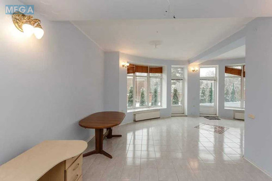 Продаж дома, 4&nbsp;поверху, 650&nbsp;кв.м, 12&nbsp;кімнат, ділянка 13&nbsp;соток, <a class="location-link" href="/kozin/" title="Недвижимость Козин">Козин</a>, Соловяненка, 263а (изображение 12)