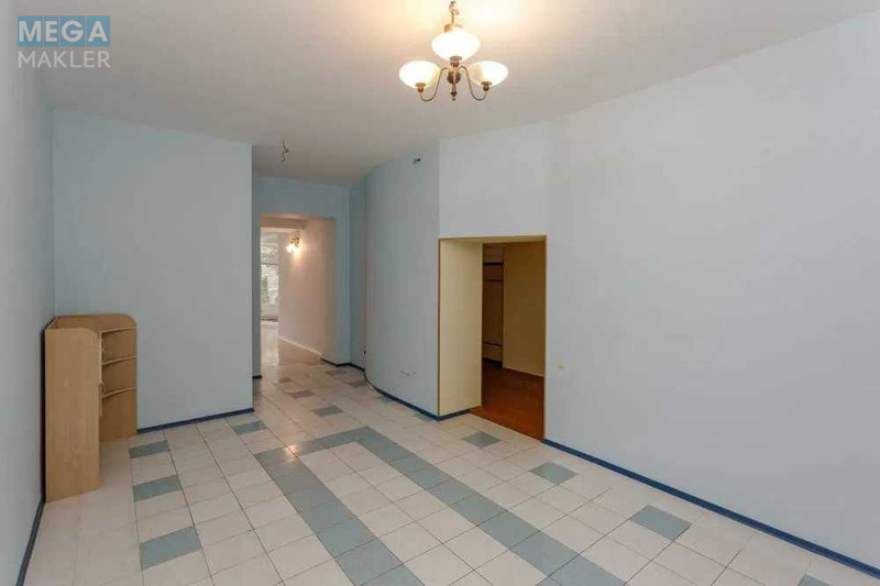 Продаж дома, 4&nbsp;поверху, 650&nbsp;кв.м, 12&nbsp;кімнат, ділянка 13&nbsp;соток, <a class="location-link" href="/kozin/" title="Недвижимость Козин">Козин</a>, Соловяненка, 263а (изображение 13)