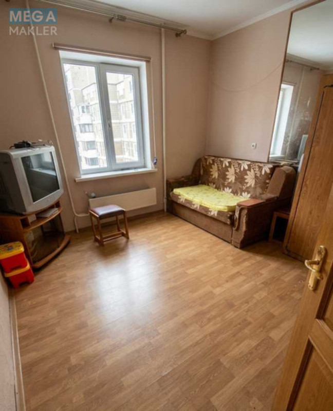 Продаж 3 кімнатної квартири (74,5/41,8/8,3), 11 пов. 16 пов. будинку, <a class="location-link" href="/kiev/" title="Недвижимость Київ">Київ</a>, <a class="location-link" href="/kiev/desnyanskij/" title="Недвижимость Деснянський район">Деснянський р-н</a>, Марины Цветаевой ул., 10/87 (изображение 3)