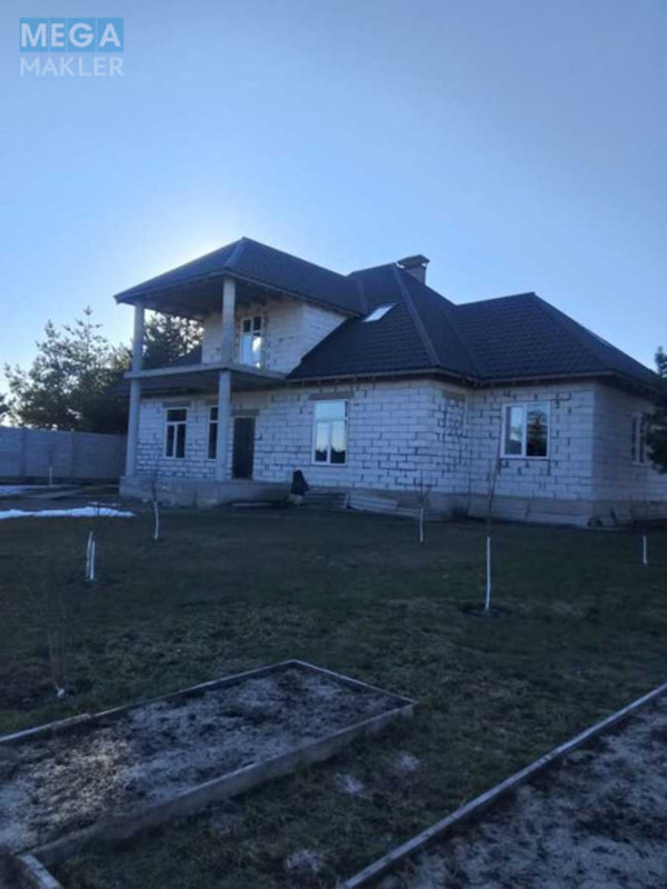 Продаж дома, 2&nbsp;поверху, 310&nbsp;кв.м, 7&nbsp;кімнат, ділянка 15&nbsp;соток, <a class="location-link" href="/putrovka/" title="Недвижимость Путрівка">Путрівка</a>, Нахімова, 4 (изображение 2)