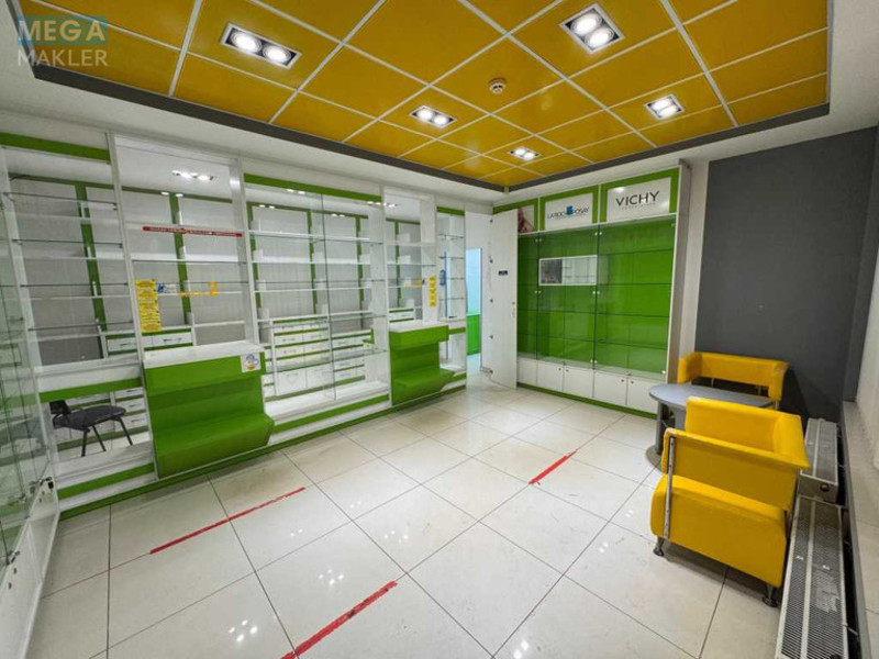 Продаж комерційної нерухомості, 75&nbsp;кв.м, под магазин, <a class="location-link" href="/kiev/" title="Недвижимость Київ">Київ</a>, <a class="location-link" href="/kiev/svyatoshinskij/" title="Недвижимость Святошинський район">Святошинський р-н</a>, Клавдіївська вул., 40д (изображение 2)