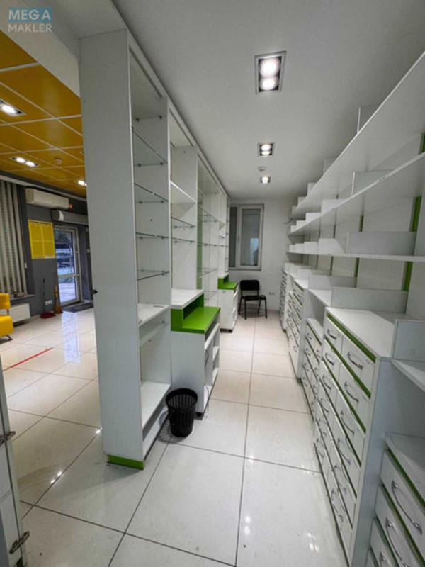 Продаж комерційної нерухомості, 75&nbsp;кв.м, под магазин, <a class="location-link" href="/kiev/" title="Недвижимость Київ">Київ</a>, <a class="location-link" href="/kiev/svyatoshinskij/" title="Недвижимость Святошинський район">Святошинський р-н</a>, Клавдіївська вул., 40д (изображение 4)