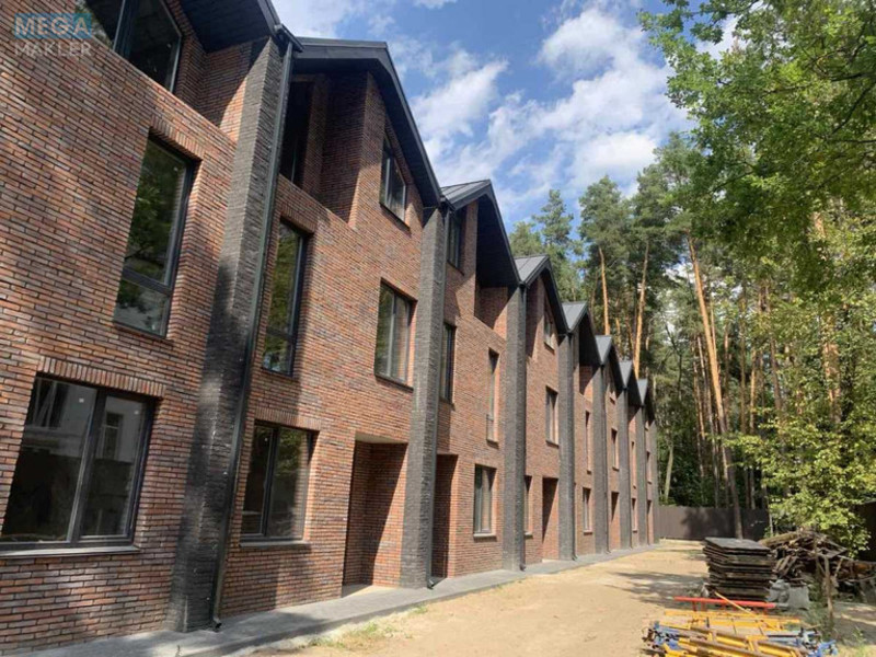 Продаж дома, 3&nbsp;поверху, 179&nbsp;кв.м, 5&nbsp;кімнат, ділянка 1&nbsp;сотка, <a class="location-link" href="/kiev/" title="Недвижимость Київ">Київ</a>, <a class="location-link" href="/kiev/obolonskij/" title="Недвижимость Оболонський район">Оболонський р-н</a>, Лісна вул., 81а (изображение 5)