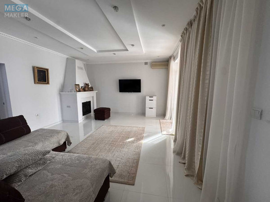 Продаж дома, 2&nbsp;поверху, 280&nbsp;кв.м, 5&nbsp;кімнат, ділянка 8&nbsp;соток, <a class="location-link" href="/mukachevo/" title="Недвижимость Мукачеві">Мукачеве</a>, Гулака АРТЕМОВСЬКОГО, 36 (изображение 2)