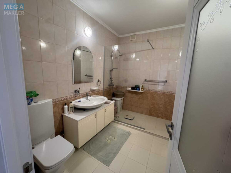 Продаж дома, 2&nbsp;поверху, 280&nbsp;кв.м, 5&nbsp;кімнат, ділянка 8&nbsp;соток, <a class="location-link" href="/mukachevo/" title="Недвижимость Мукачеві">Мукачеве</a>, Гулака АРТЕМОВСЬКОГО, 36 (изображение 6)