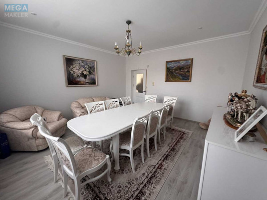 Продаж дома, 2&nbsp;поверху, 280&nbsp;кв.м, 5&nbsp;кімнат, ділянка 8&nbsp;соток, <a class="location-link" href="/mukachevo/" title="Недвижимость Мукачеві">Мукачеве</a>, Гулака АРТЕМОВСЬКОГО, 36 (изображение 8)