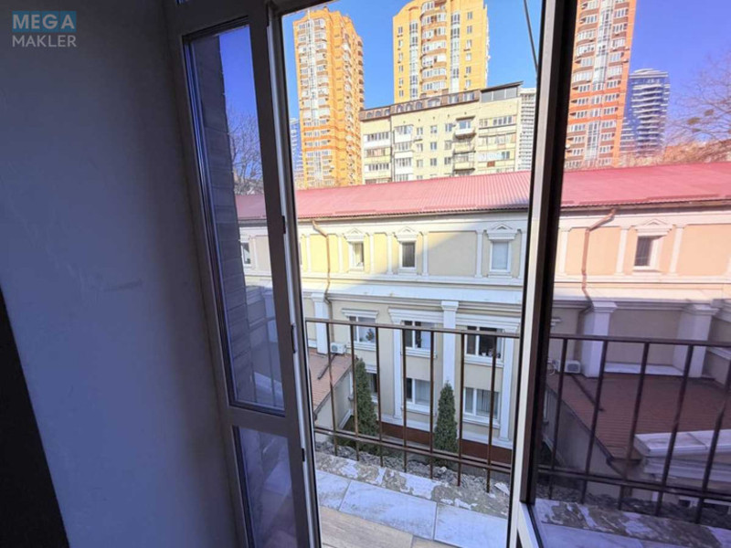 Продаж 2 кімнатної квартири (54/34/6), 4 пов. 5 пов. будинку, <a class="location-link" href="/kiev/" title="Недвижимость Київ">Київ</a>, <a class="location-link" href="/kiev/pecherskij/" title="Недвижимость Печерський район">Печерський р-н</a>, Василя Тютюнника вул., 13 (изображение 4)