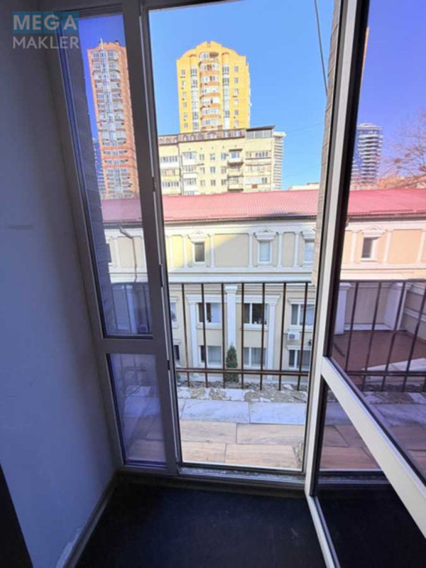 Продаж 2 кімнатної квартири (54/34/6), 4 пов. 5 пов. будинку, <a class="location-link" href="/kiev/" title="Недвижимость Київ">Київ</a>, <a class="location-link" href="/kiev/pecherskij/" title="Недвижимость Печерський район">Печерський р-н</a>, Василя Тютюнника вул., 13 (изображение 6)