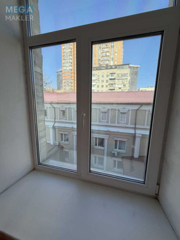 Продаж 2 кімнатної квартири (54/34/6), 4 пов. 5 пов. будинку, <a class="location-link" href="/kiev/" title="Недвижимость Київ">Київ</a>, <a class="location-link" href="/kiev/pecherskij/" title="Недвижимость Печерський район">Печерський р-н</a>, Василя Тютюнника вул., 13 (изображение 14)