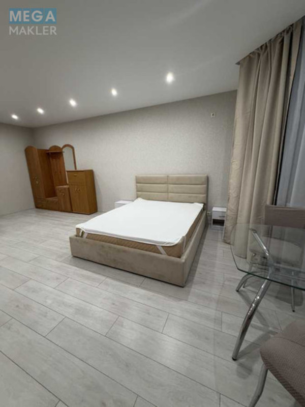 Оренда 1 кімнатної квартири, <a class="location-link" href="/kiev/" title="Недвижимость Київ">Київ</a>, <a class="location-link" href="/kiev/darnickij/" title="Недвижимость Дарницький район">Дарницький р-н</a>, Харьковское шоссе, 152 (изображение 9)