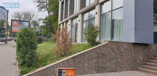 Оренда окремої будівлі/побудови, 89&nbsp;кв.м, <a class="location-link" href="/kiev/" title="Недвижимость Київ">Київ</a>, <a class="location-link" href="/kiev/shevchenkovskij/" title="Недвижимость Шевченківський район">Шевченківський р-н</a>, Глубочицкая ул., 13 (изображение 4)