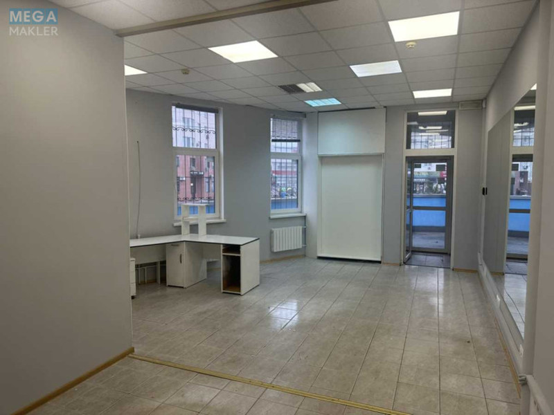 Оренда комерційної нерухомості, 43&nbsp;кв.м, <a class="location-link" href="/kiev/" title="Недвижимость Київ">Київ</a>, <a class="location-link" href="/kiev/darnickij/" title="Недвижимость Дарницький район">Дарницький р-н</a>, Олександра Мишуги вул., 9а (изображение 4)