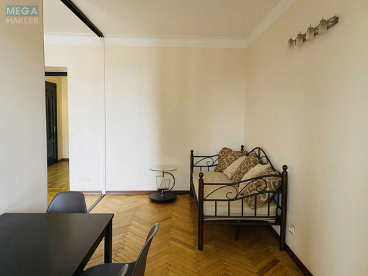 Оренда 3 кімнатної квартири, <a class="location-link" href="/kiev/" title="Недвижимость Київ">Київ</a>, <a class="location-link" href="/kiev/shevchenkovskij/" title="Недвижимость Шевченківський район">Шевченківський р-н</a>, Мельникова ул., 6 (изображение 3)