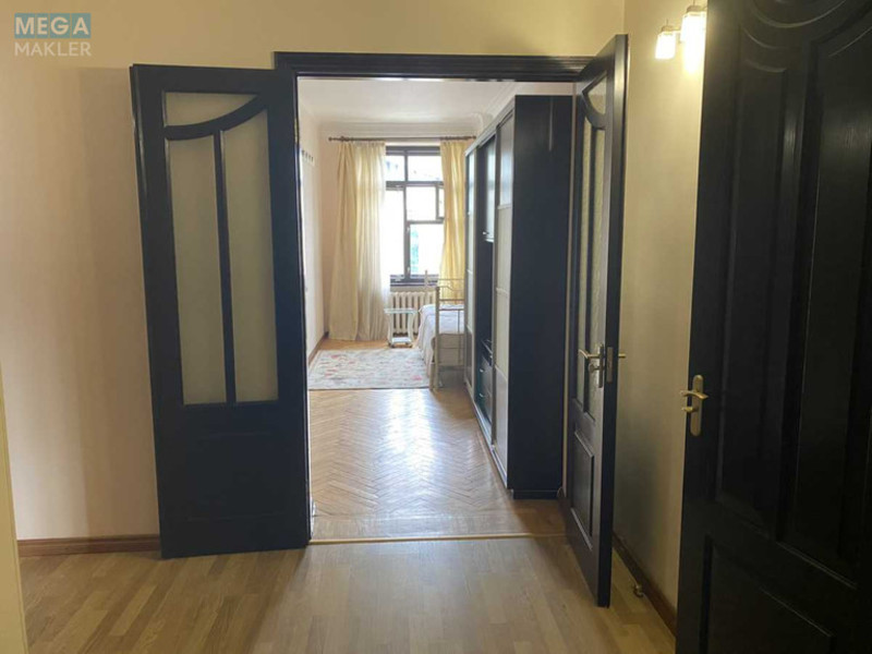 Оренда 3 кімнатної квартири, <a class="location-link" href="/kiev/" title="Недвижимость Київ">Київ</a>, <a class="location-link" href="/kiev/shevchenkovskij/" title="Недвижимость Шевченківський район">Шевченківський р-н</a>, Мельникова ул., 6 (изображение 6)