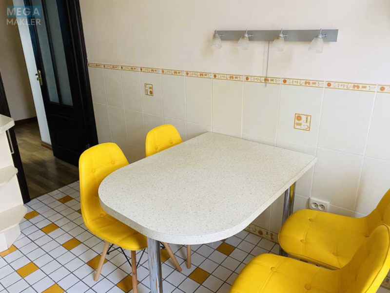 Оренда 3 кімнатної квартири, <a class="location-link" href="/kiev/" title="Недвижимость Київ">Київ</a>, <a class="location-link" href="/kiev/shevchenkovskij/" title="Недвижимость Шевченківський район">Шевченківський р-н</a>, Мельникова ул., 6 (изображение 8)