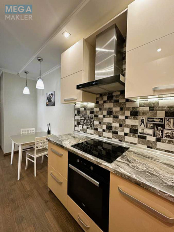 Продаж 2 кімнатної квартири (52/30/16,5), 5 пов. 5 пов. будинку, <a class="location-link" href="/kiev/" title="Недвижимость Київ">Київ</a>, <a class="location-link" href="/kiev/goloseevskij/" title="Недвижимость Голосіївський район">Голосіївський р-н</a>, Михайла Ломоносова вул., 48 (изображение 8)