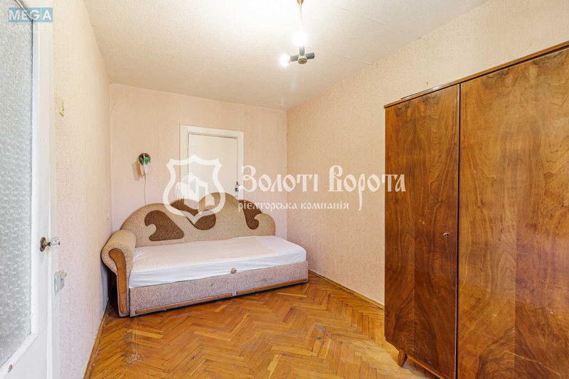 Продаж 2 кімнатної квартири (45/28/5), 5 пов. 5 пов. будинку, <a class="location-link" href="/kiev/" title="Недвижимость Київ">Київ</a>, <a class="location-link" href="/kiev/svyatoshinskij/" title="Недвижимость Святошинський район">Святошинський р-н</a>, Академіка Туполєва вул., 7 (изображение 6)