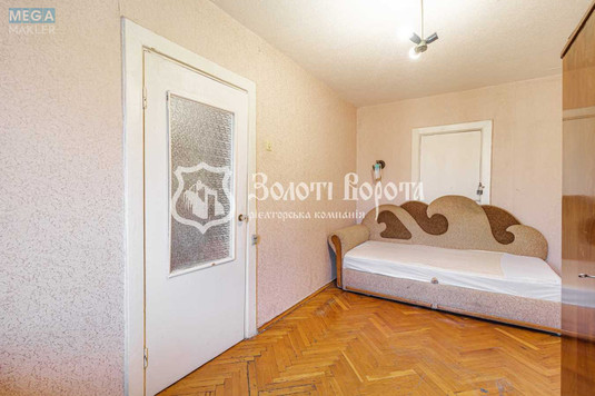 Продаж 2 кімнатної квартири (45/28/5), 5 пов. 5 пов. будинку, <a class="location-link" href="/kiev/" title="Недвижимость Київ">Київ</a>, <a class="location-link" href="/kiev/svyatoshinskij/" title="Недвижимость Святошинський район">Святошинський р-н</a>, Академіка Туполєва вул., 7 (изображение 7)