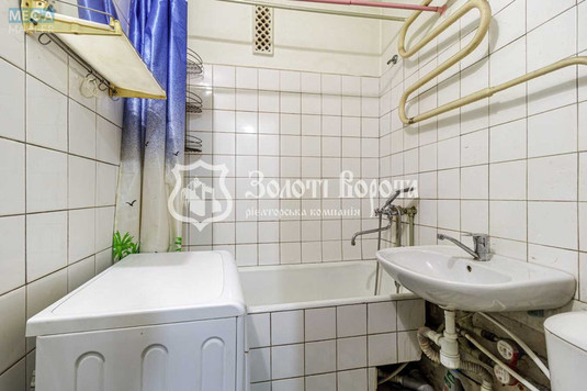 Продаж 2 кімнатної квартири (45/28/5), 5 пов. 5 пов. будинку, <a class="location-link" href="/kiev/" title="Недвижимость Київ">Київ</a>, <a class="location-link" href="/kiev/svyatoshinskij/" title="Недвижимость Святошинський район">Святошинський р-н</a>, Академіка Туполєва вул., 7 (изображение 12)