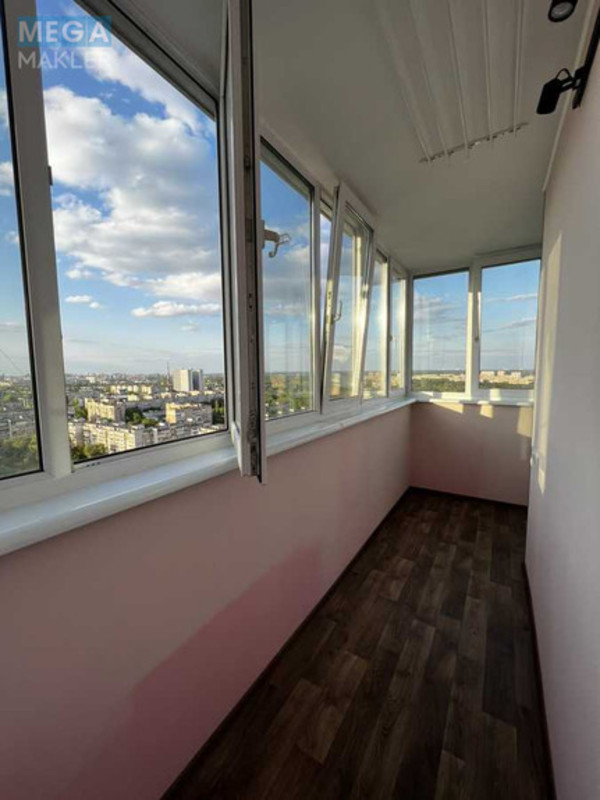 Продаж 1 кімнатної квартири (62/38/14), 22 пов. 26 пов. будинку, <a class="location-link" href="/kiev/" title="Недвижимость Київ">Київ</a>, <a class="location-link" href="/kiev/dneprovskij/" title="Недвижимость Дніпровський район">Дніпровський р-н</a>, Петра Запорожца ул., 26А (изображение 7)