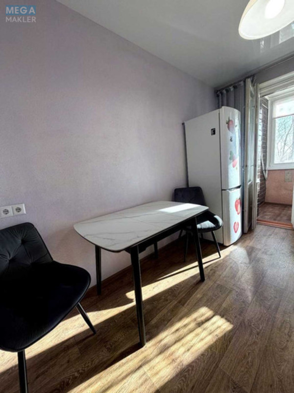 Оренда 2 кімнатної квартири, <a class="location-link" href="/kiev/" title="Недвижимость Київ">Київ</a>, <a class="location-link" href="/kiev/pecherskij/" title="Недвижимость Печерський район">Печерський р-н</a>, Старонаводницкая ул., 6 (изображение 4)