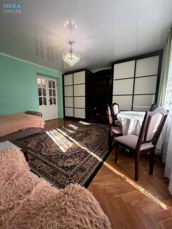 Оренда 2 кімнатної квартири, <a class="location-link" href="/kiev/" title="Недвижимость Київ">Київ</a>, <a class="location-link" href="/kiev/pecherskij/" title="Недвижимость Печерський район">Печерський р-н</a>, Старонаводницкая ул., 6 (изображение 9)