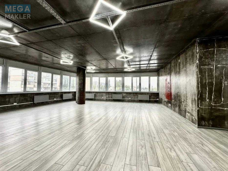 Оренда комерційної нерухомості, 108&nbsp;кв.м, под офис, <a class="location-link" href="/kiev/" title="Недвижимость Київ">Київ</a>, <a class="location-link" href="/kiev/solomenskij/" title="Недвижимость Солом'янський район">Солом'янський р-н</a>, Ушинского ул. (изображение 3)