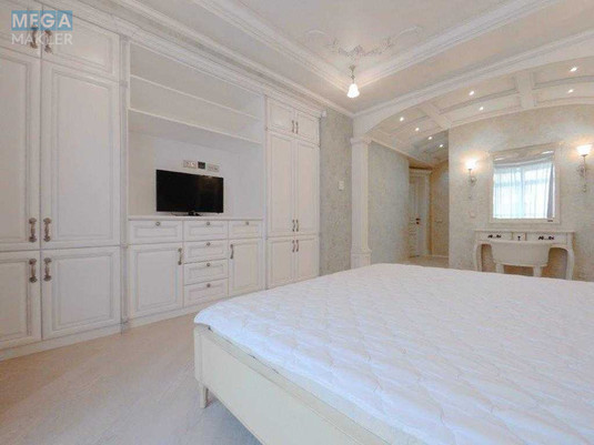 Оренда 4 кімнатні квартири, <a class="location-link" href="/kiev/" title="Недвижимость Київ">Київ</a>, <a class="location-link" href="/kiev/pecherskij/" title="Недвижимость Печерський район">Печерський р-н</a>, Институтская ул., 18 (изображение 7)